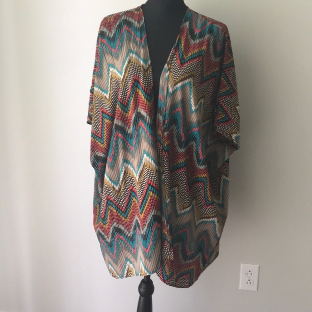 Boutique small multi colored kimono